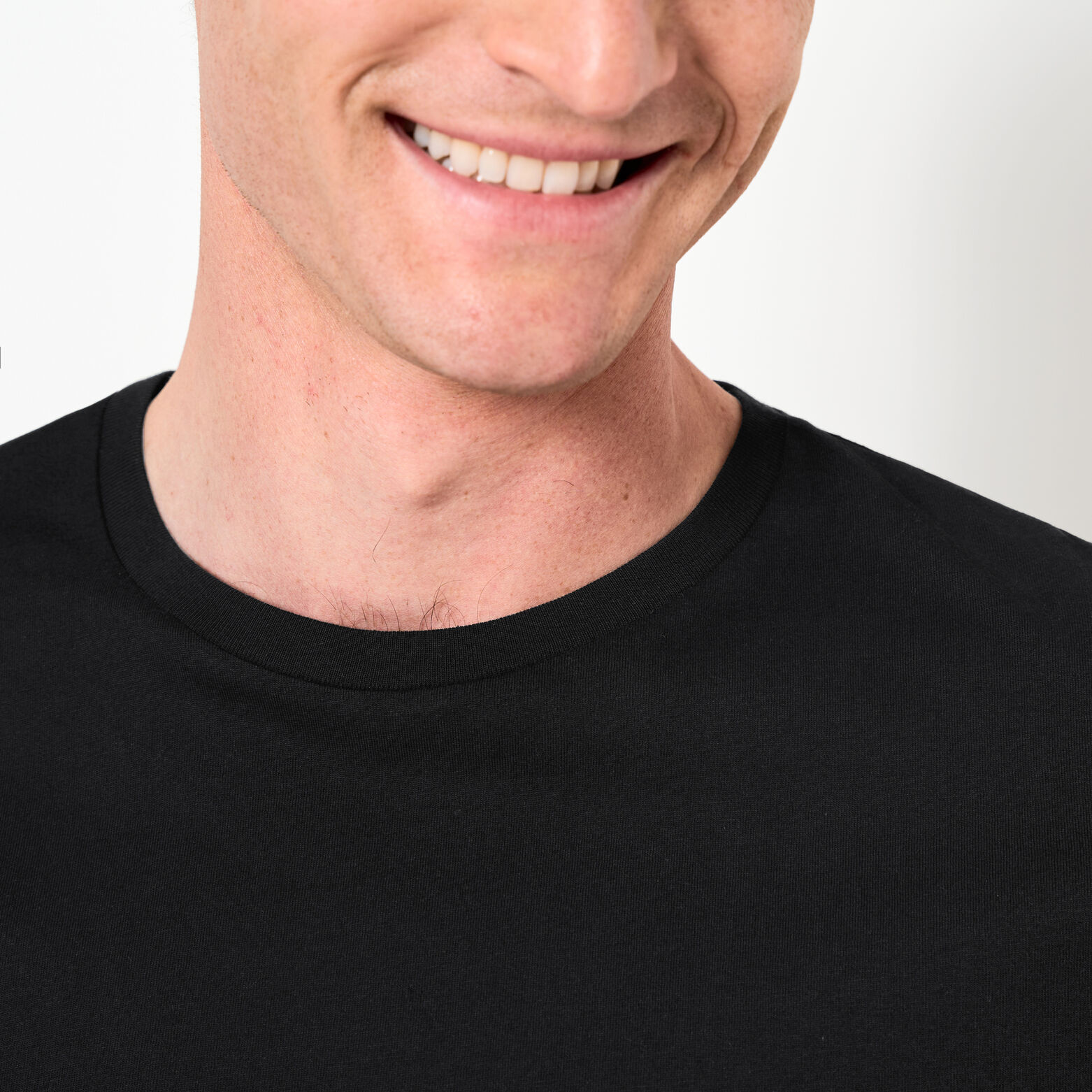 Tee shirt en coton col rond basique