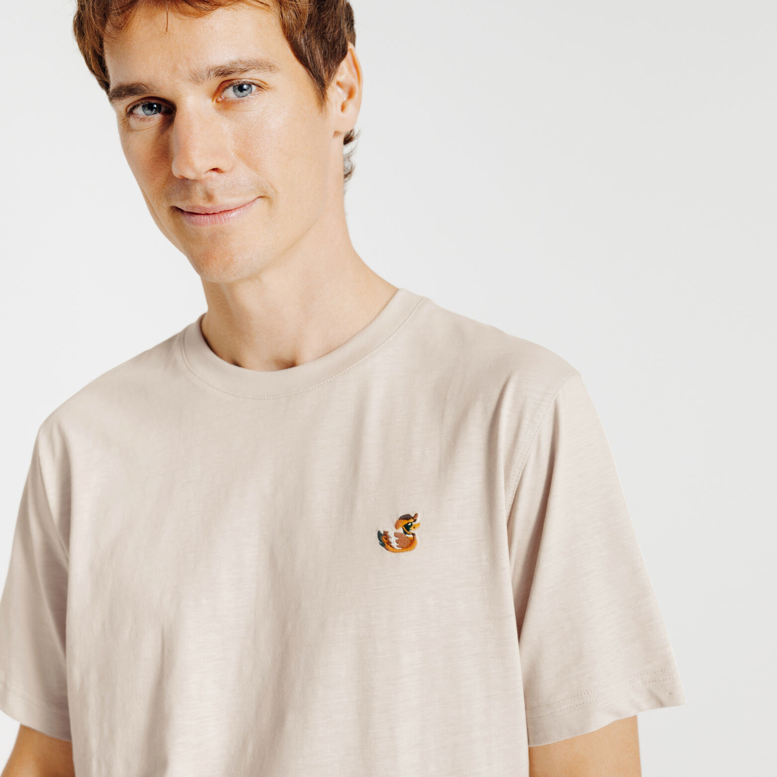 Tee shirt mati&egrave;re flamm&eacute;e broderie poitrine