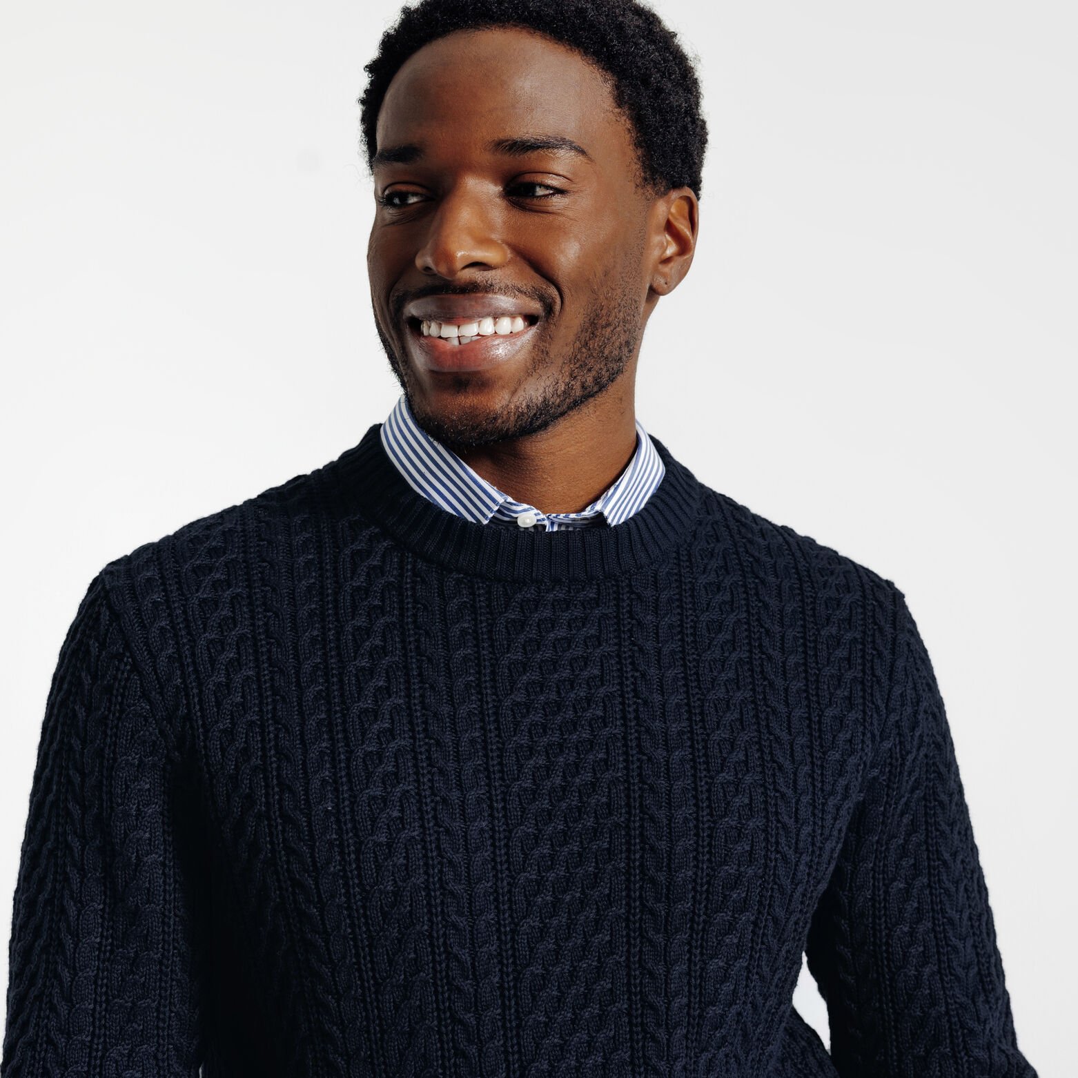 Pull col rond torsad&eacute;