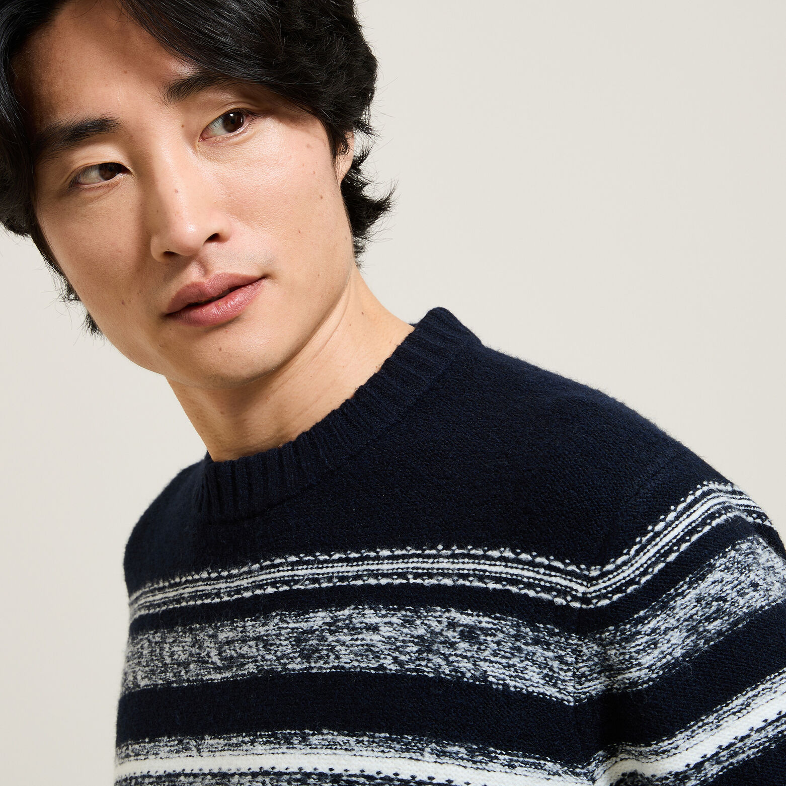 Pull col rond ray&eacute; jacquard