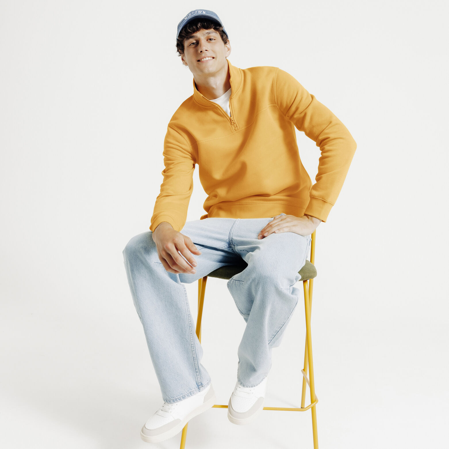 Sweat col montant zipp&eacute; uni