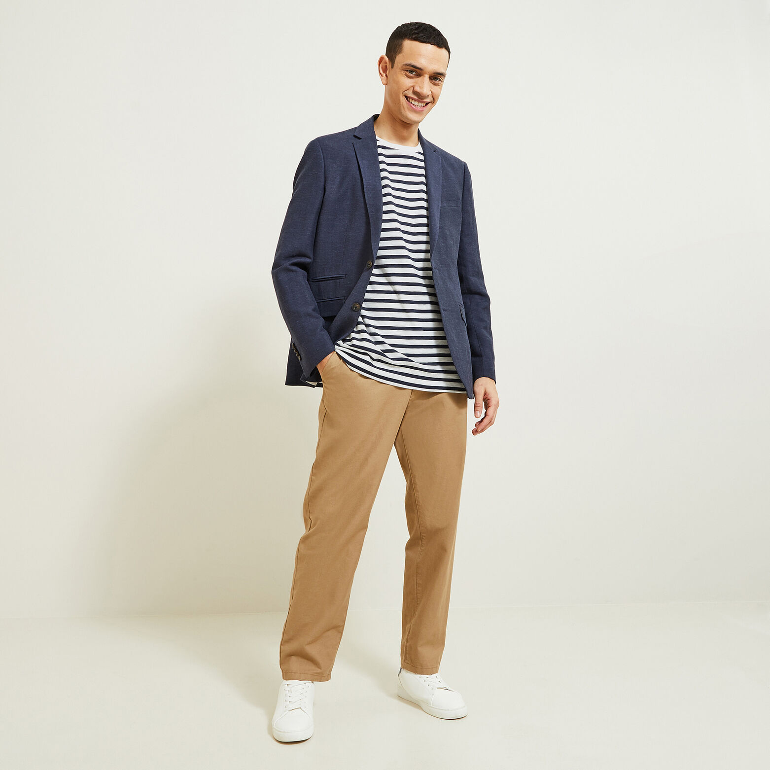 Geborduurde marine-T-shirt