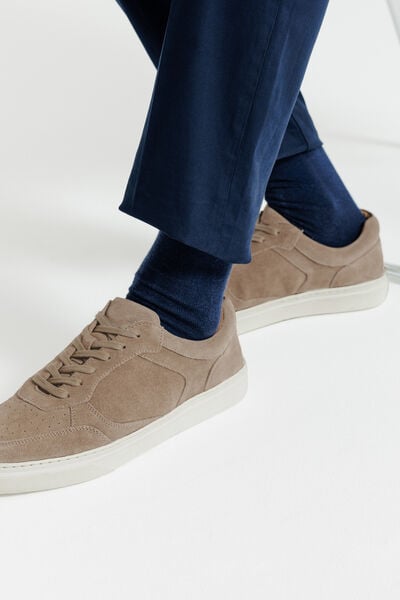 Baskets en cuir su&egrave;de