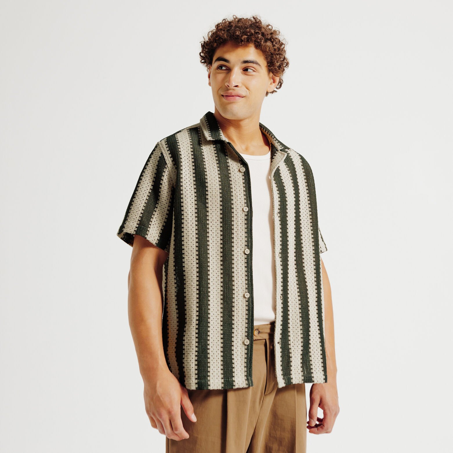 Chemisette en crochet col requin