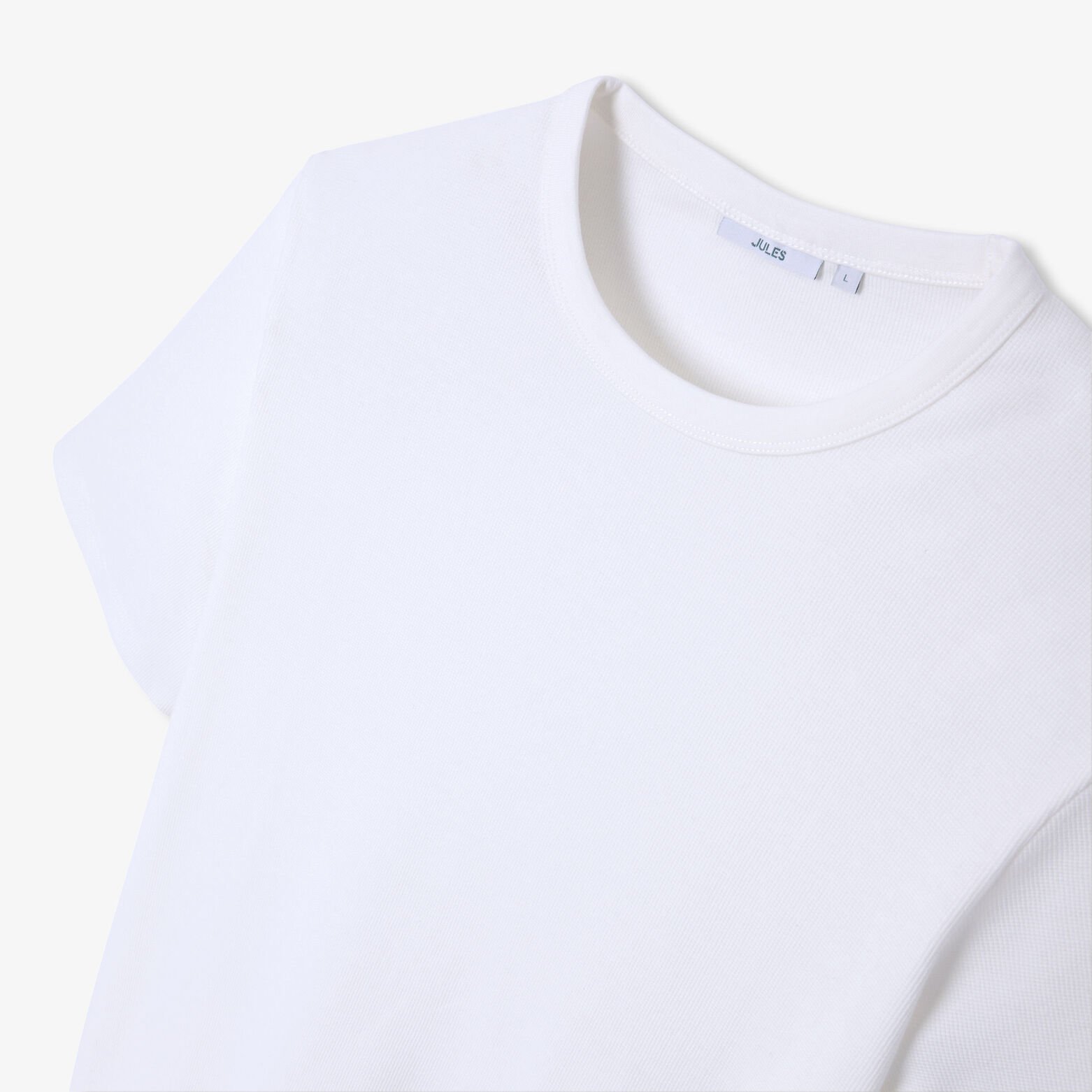 Tee shirt mati&egrave;re gaufr&eacute;e