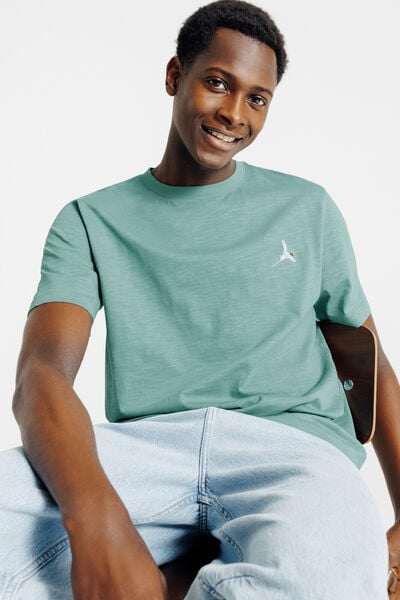 Tee shirt mati&egrave;re flamm&eacute;e broderie poitrine