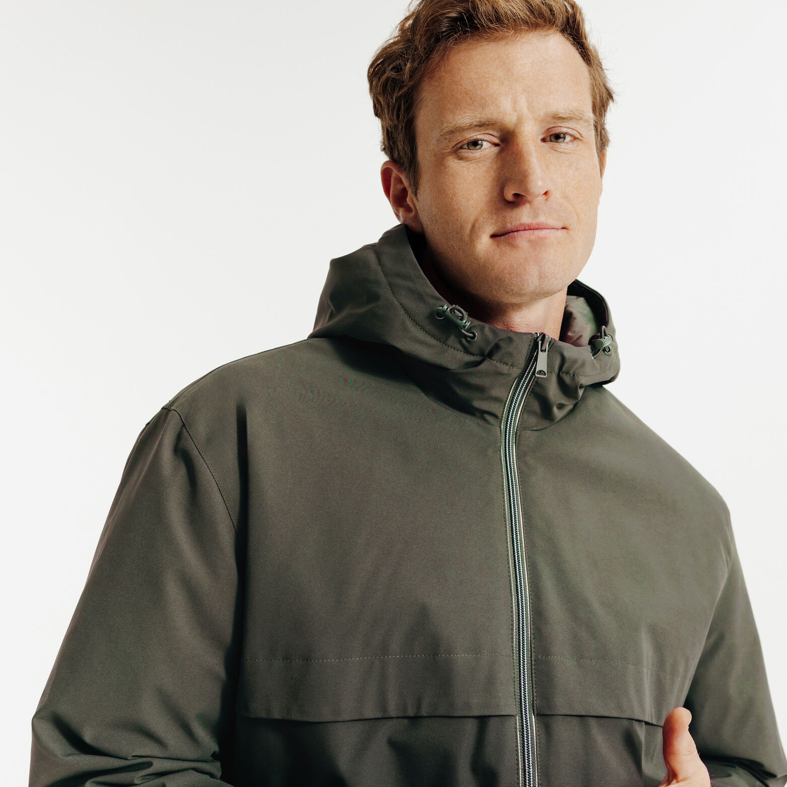 Blouson &agrave; capuche