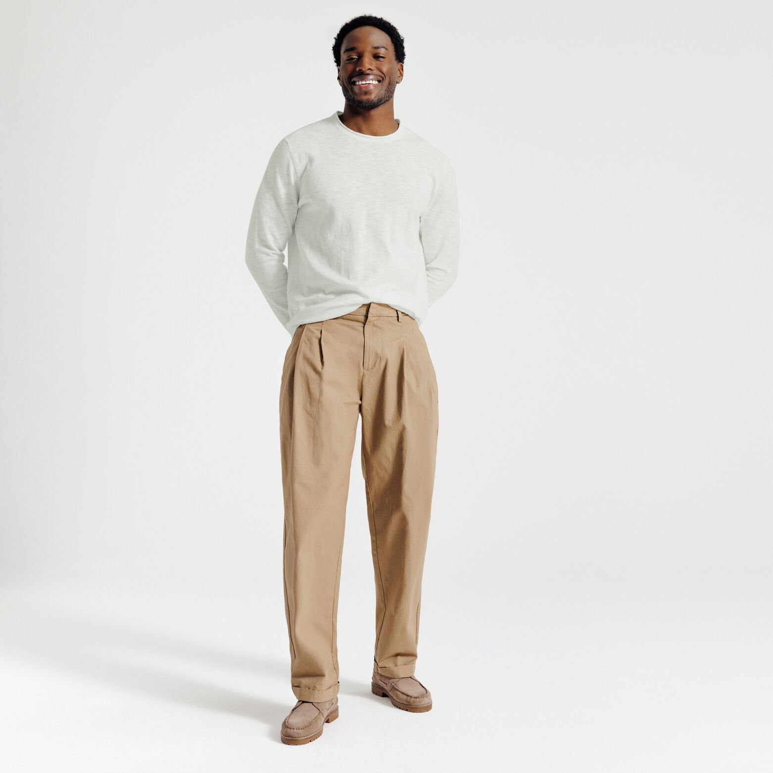 Pull col rond finition roulott&eacute;e