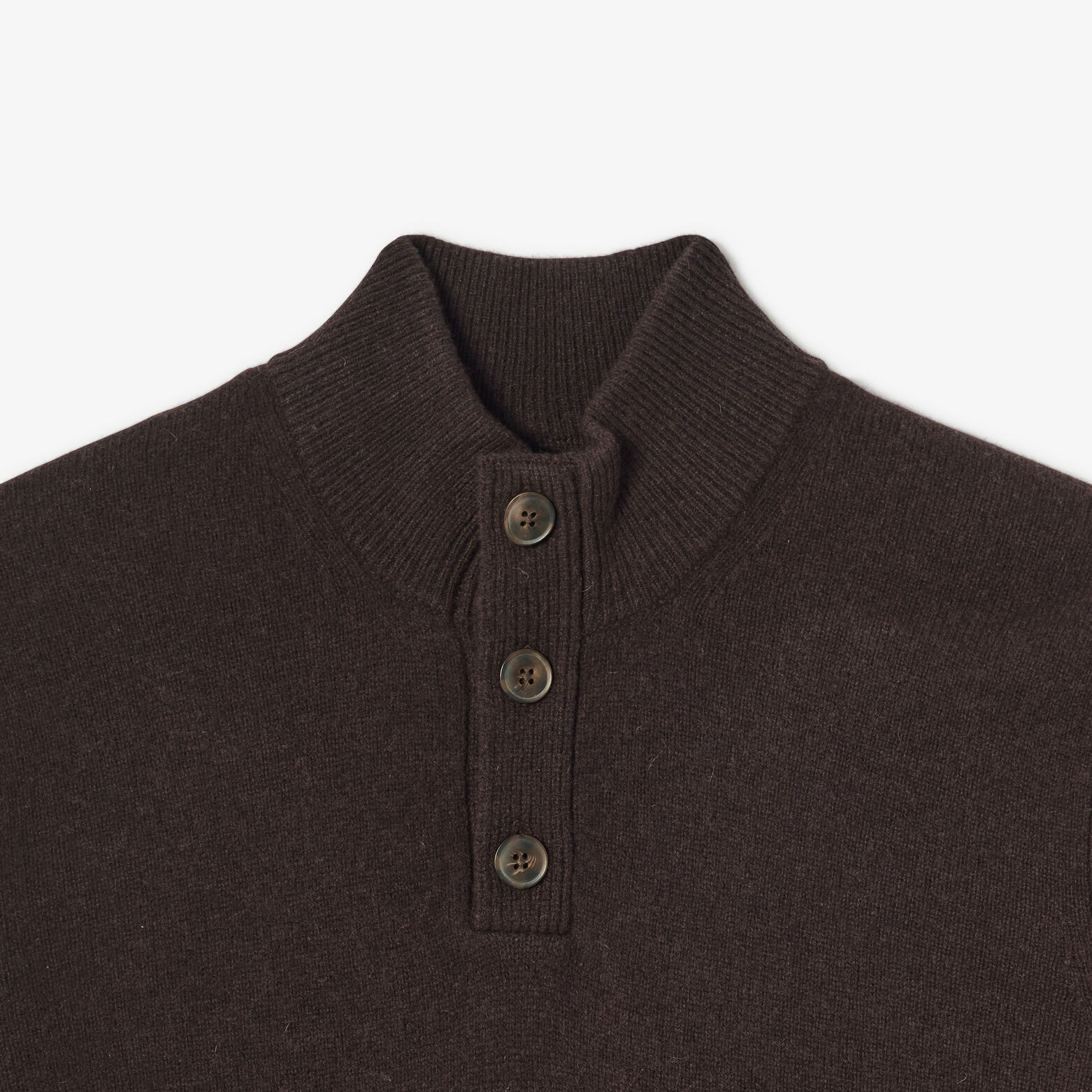 Pull col montant boutonn&eacute; lambswool
