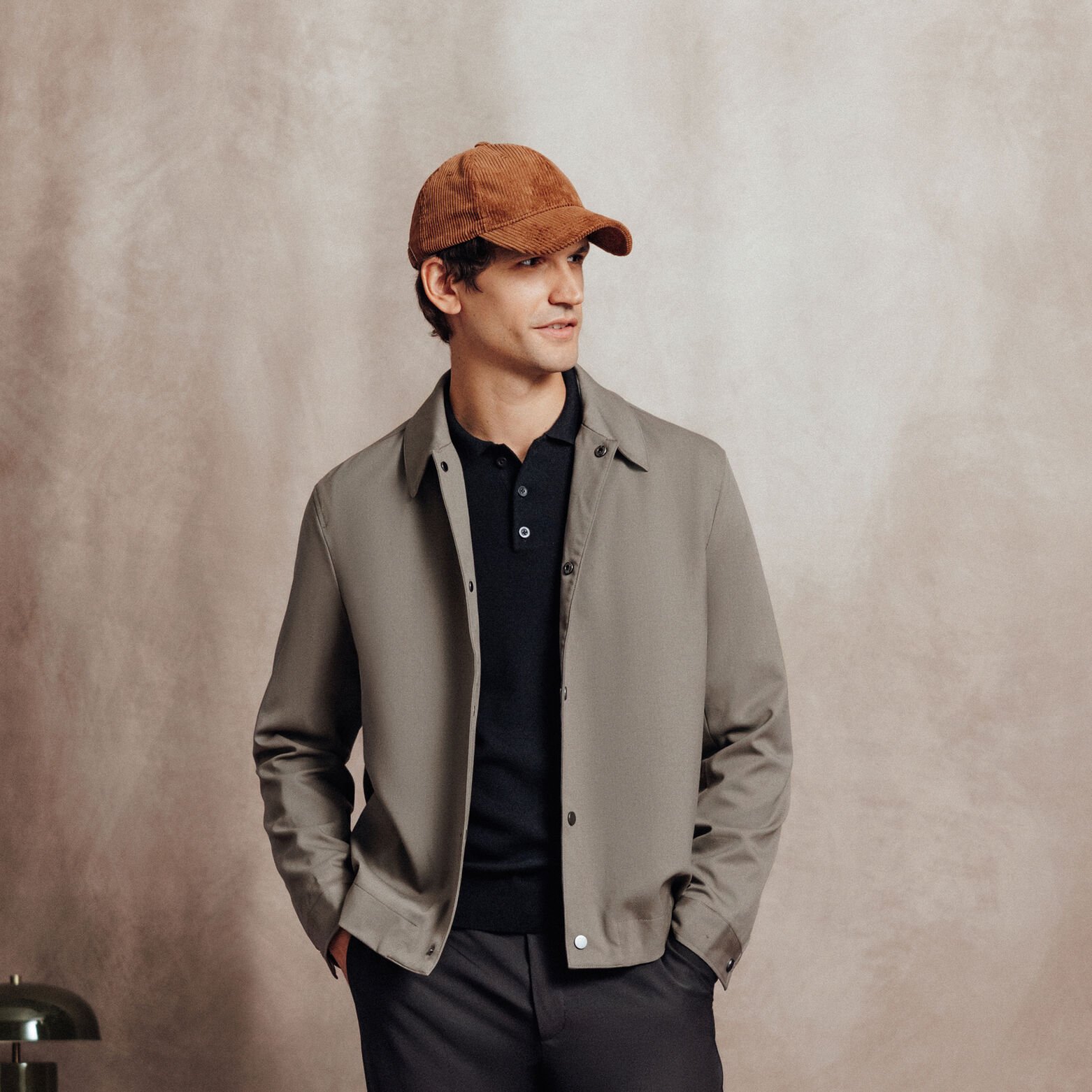 Veste pressionn&eacute;e col chemise