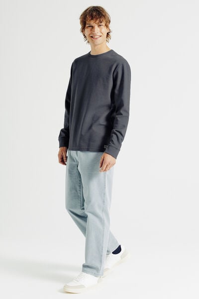 Tee shirt manches longues mati&egrave;re reli&eacute;f&eacute;e