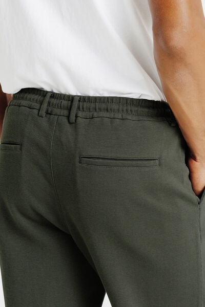 Pantalon chino tapered en maille