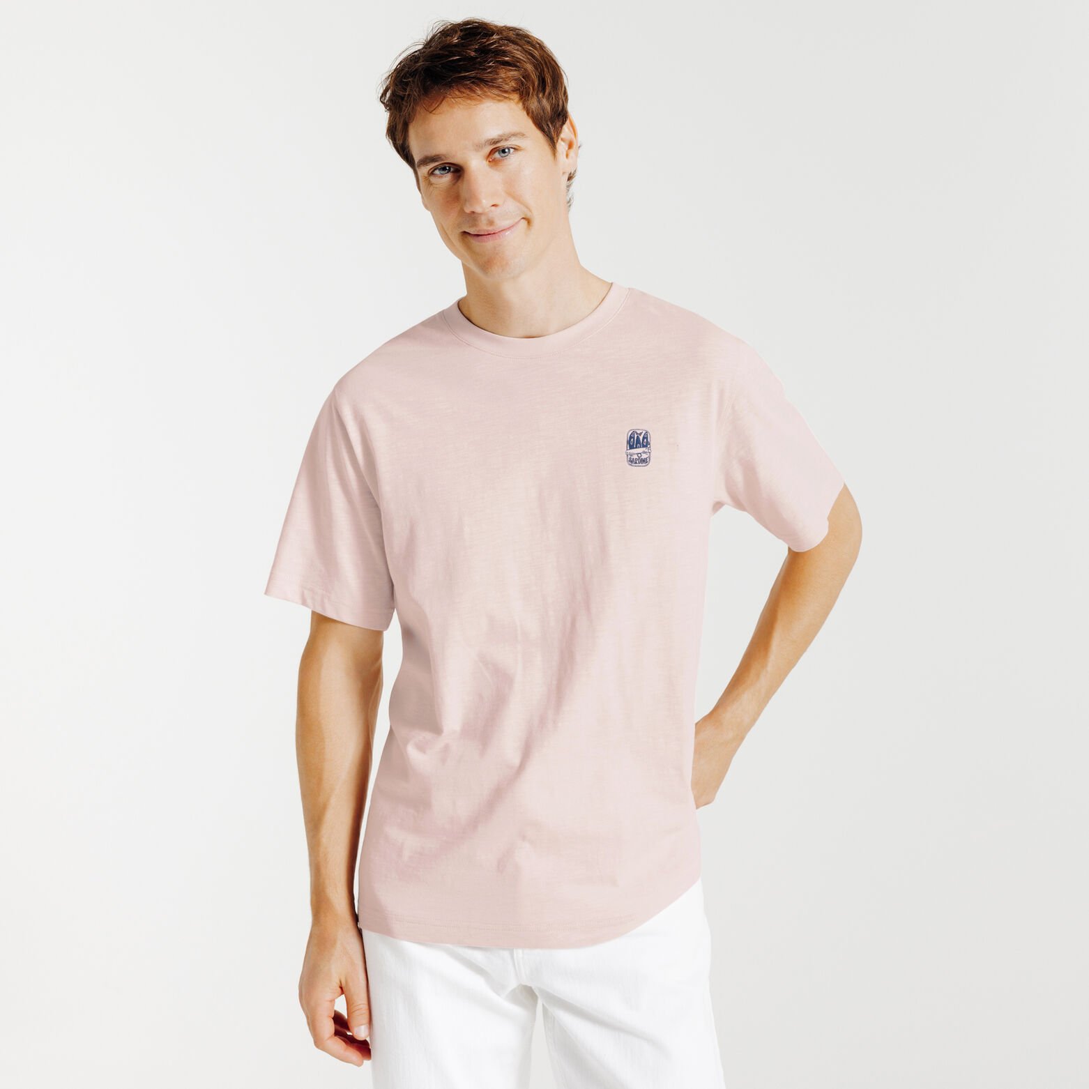 T-shirt in gevlamde stof met borduursel op de bors