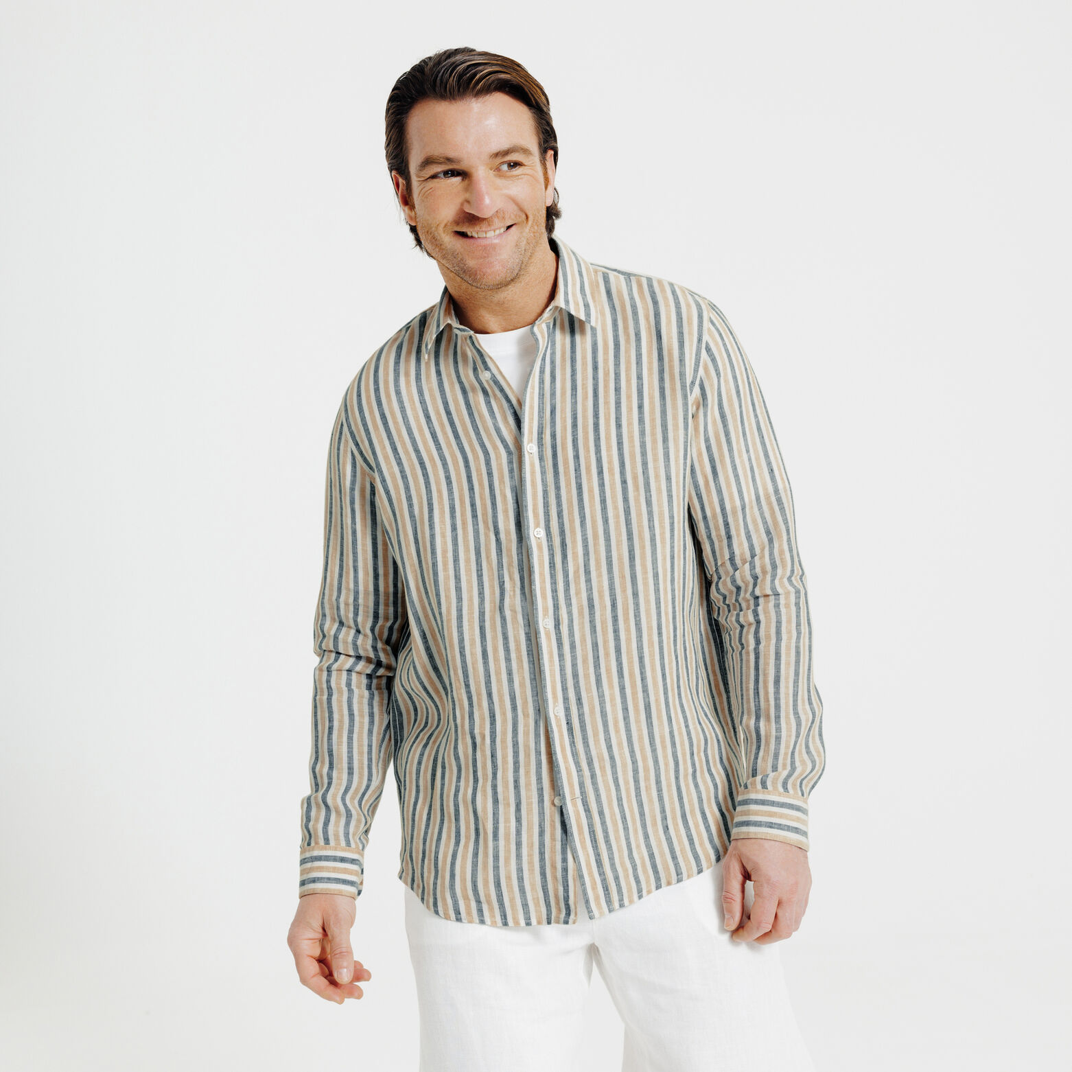 Chemise en lin ray&eacute;e