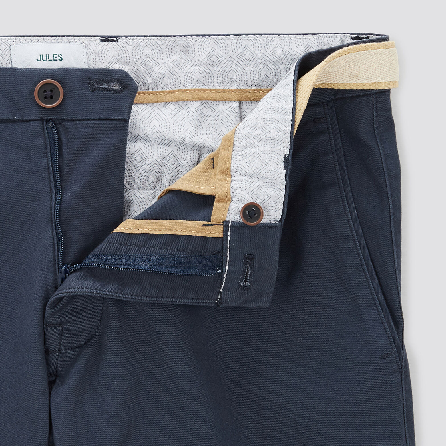 Bermuda chino uni avec ceinture