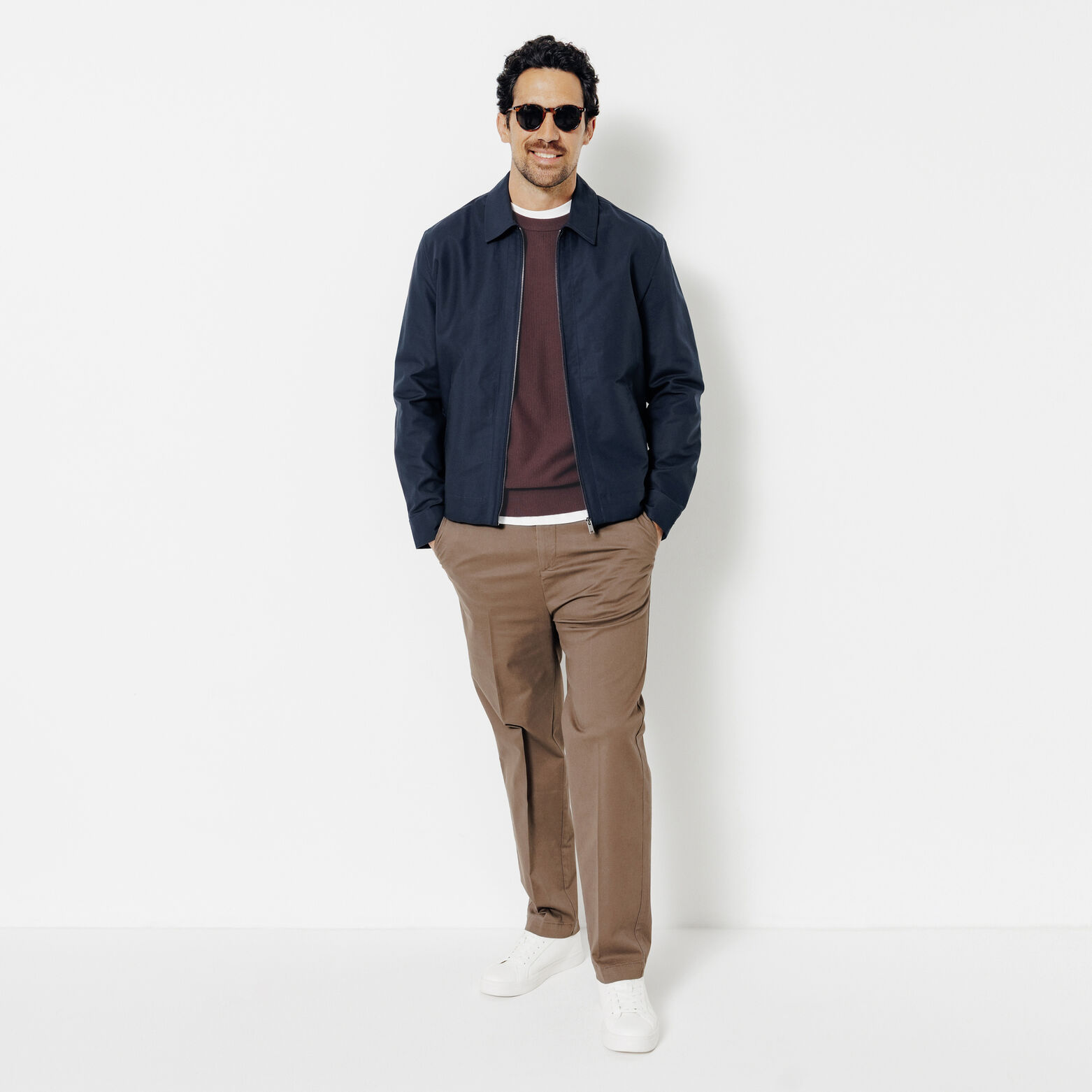 Pull col rond jeux de points fantaisie