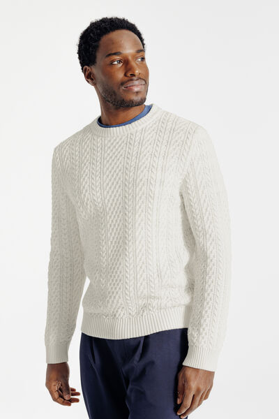 Pull col rond torsad&eacute;