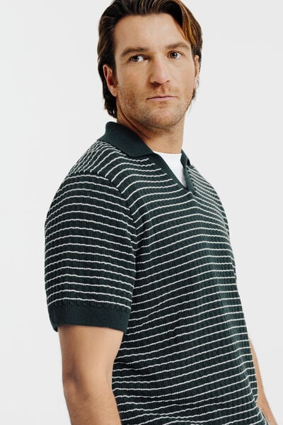 Pull manches courtes col polo resort ray&eacute; relief&eacute;