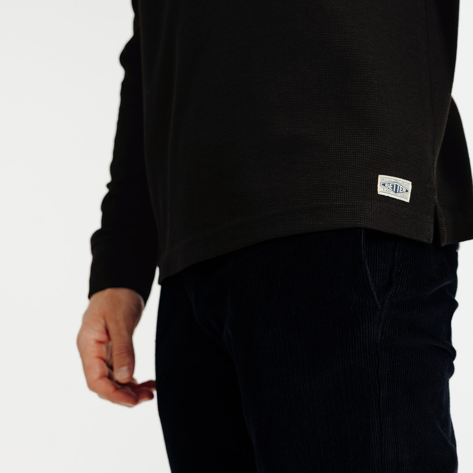 Tee shirt manches longues mati&egrave;re reli&eacute;f&eacute;e