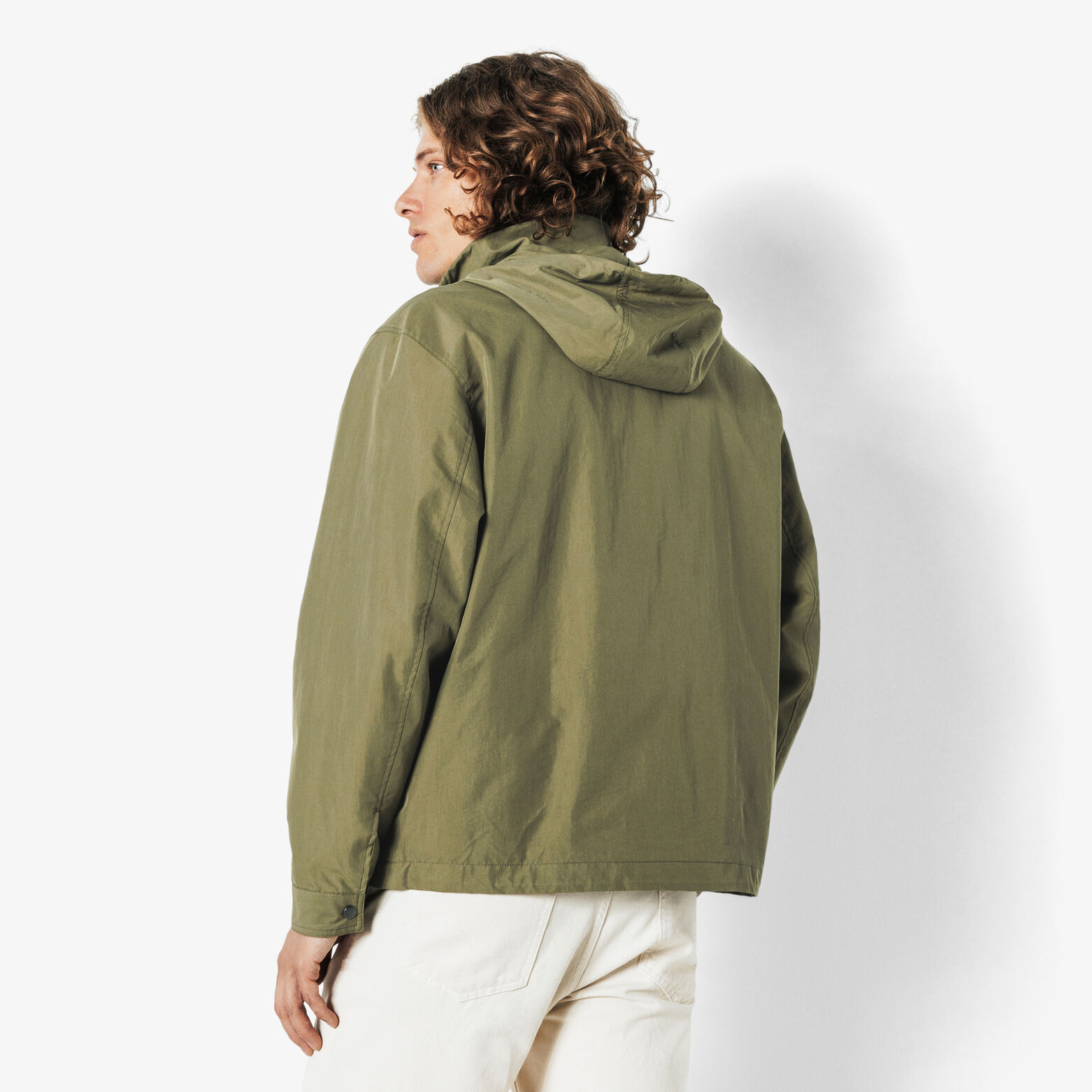 Blouson l&eacute;ger col montant &agrave; capuche
