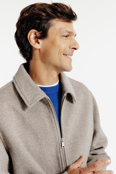 Blouson col chemise zipp&eacute;