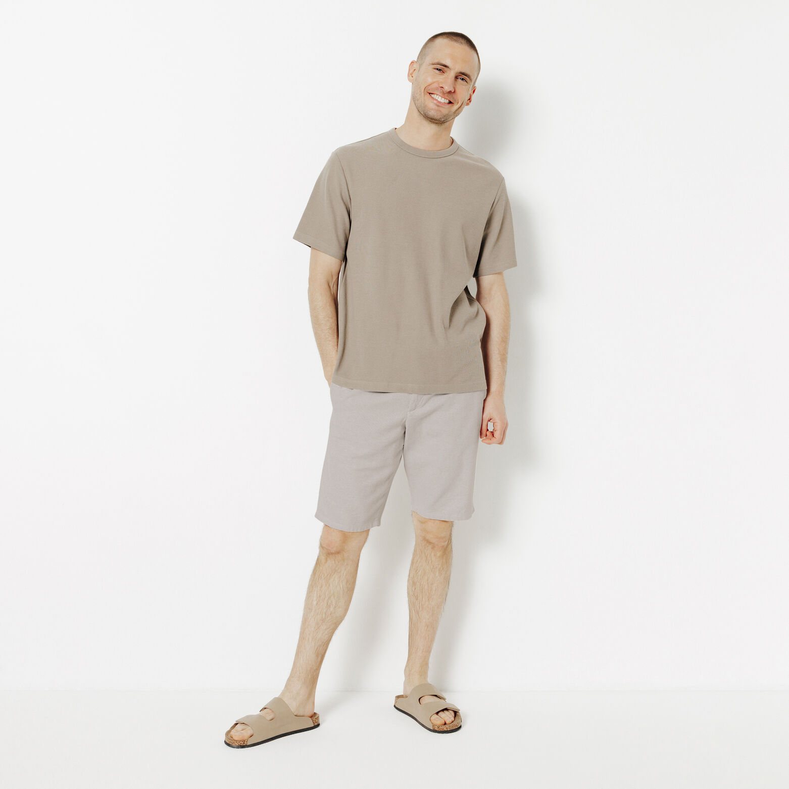 Bermuda uni en coton lin