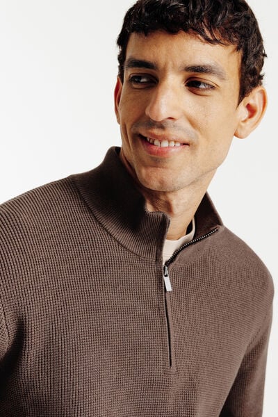 Pull col montant zipp&eacute; gaufr&eacute;