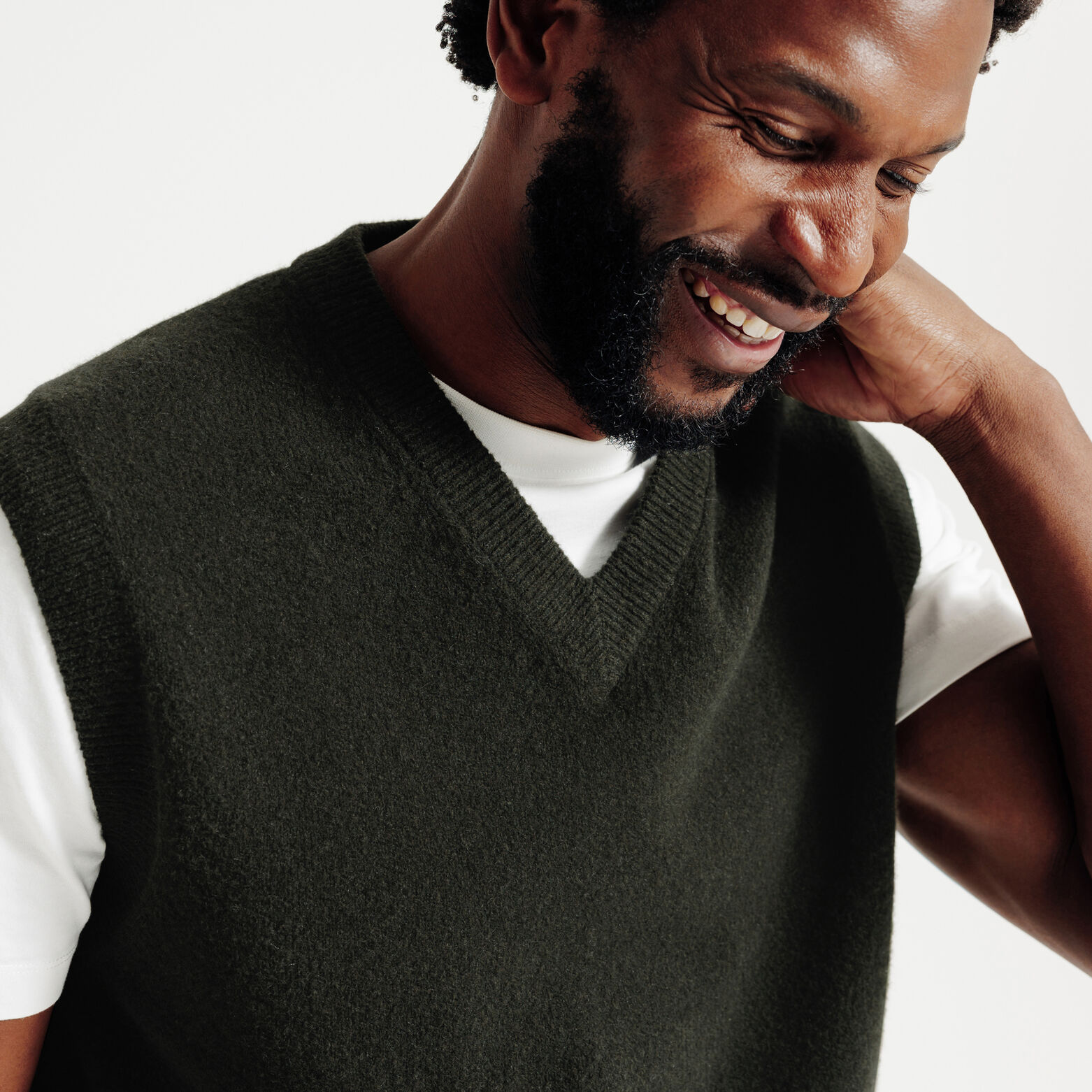 Pull col v sans manches