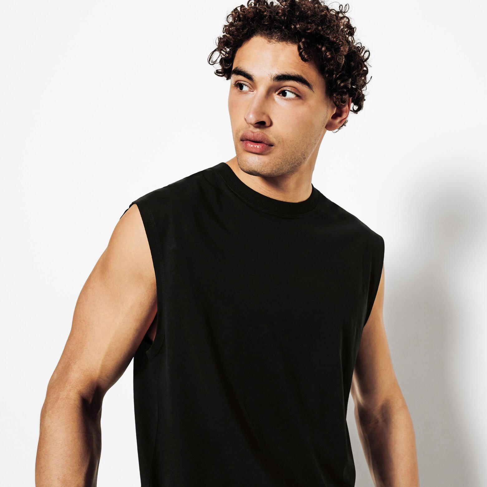 Effen mouwloos hemdje met ronde hals in katoen