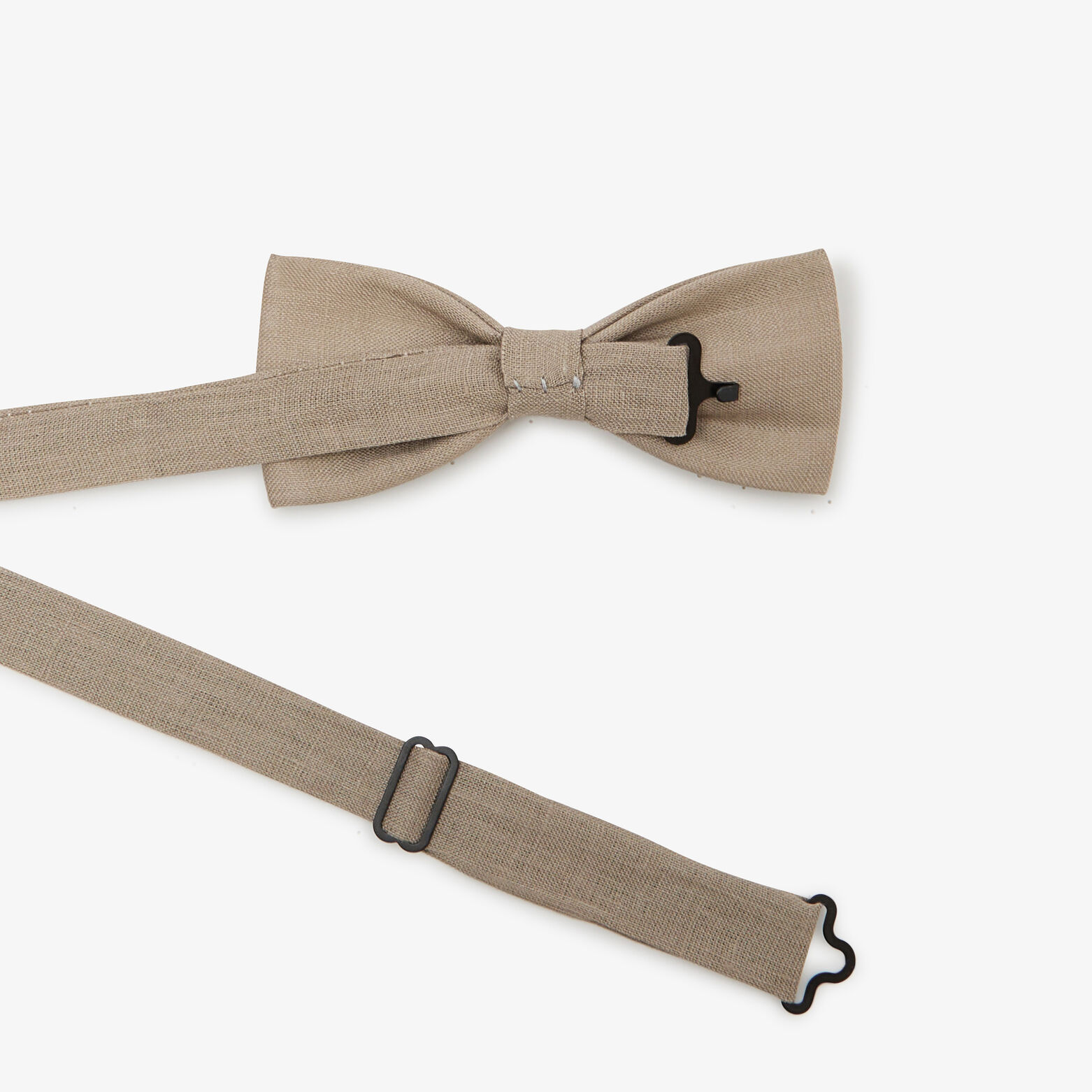 N&oelig;ud papillon en lin