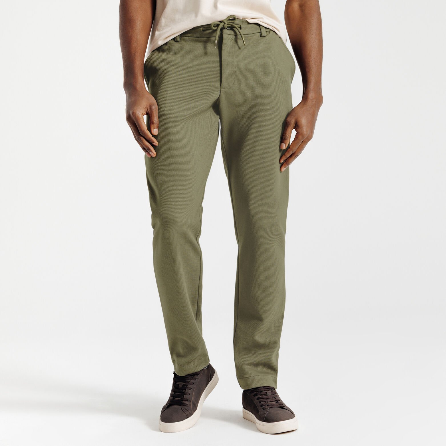 Pantalon chino tapered maille