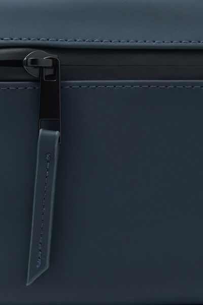 Sacoche bandouli&egrave;re effet gomme