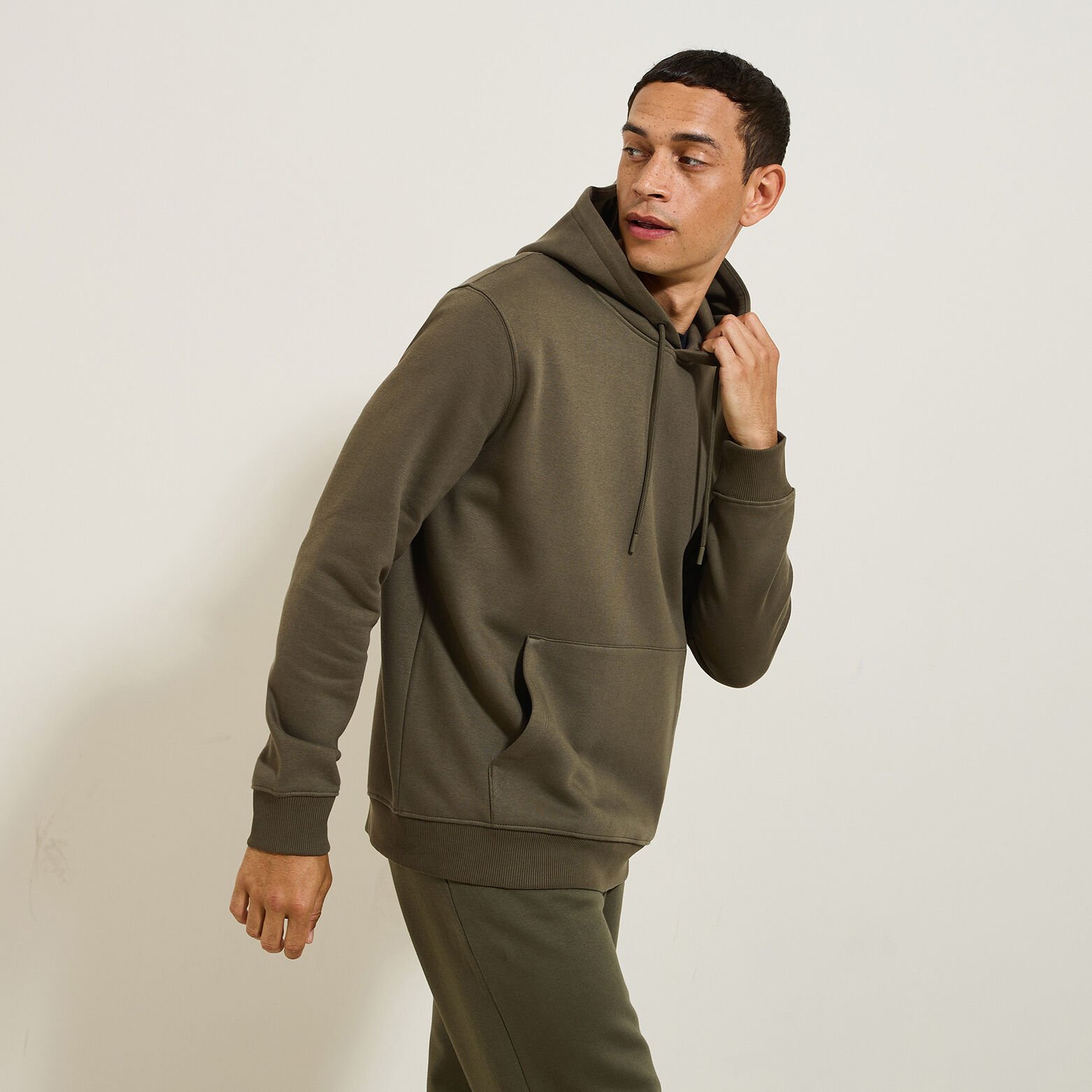 Sweat &agrave; capuche uni