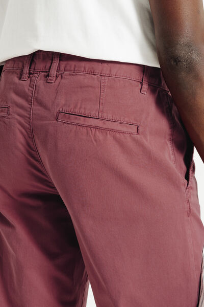 Pantalon chino l&eacute;ger straight