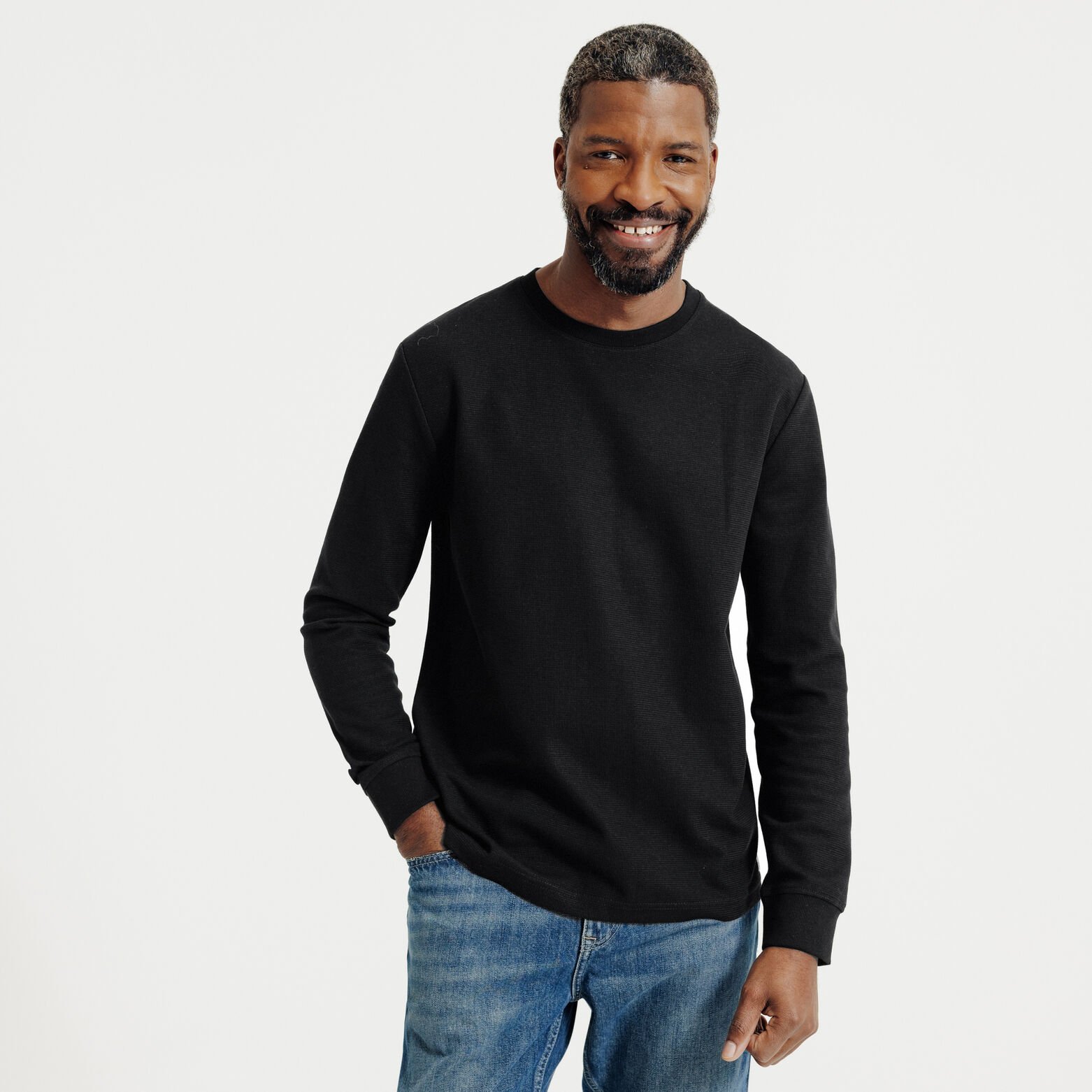 Tee shirt manches longues mati&egrave;re reli&eacute;f&eacute;e