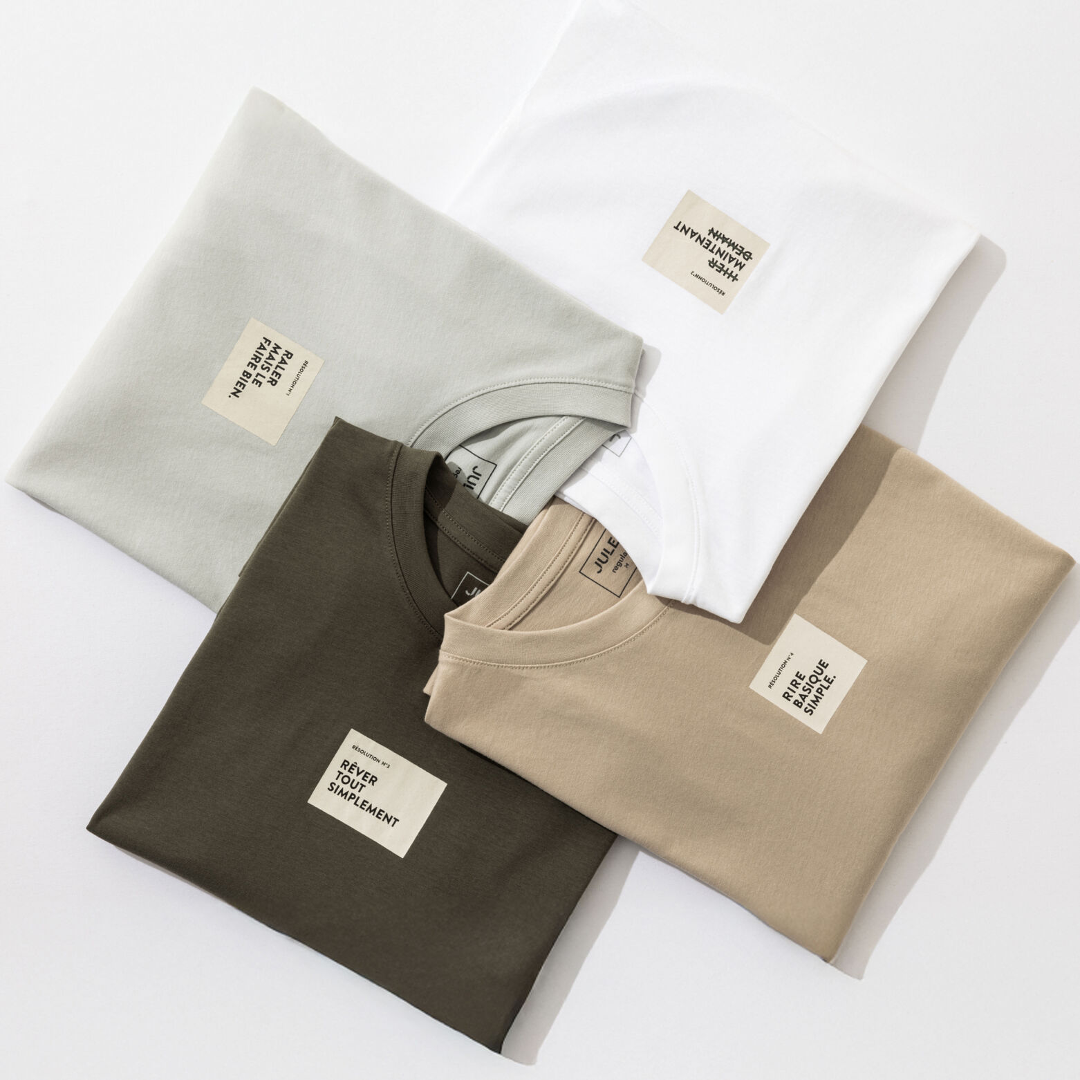 Tee shirt No&euml;l r&eacute;solution col rond