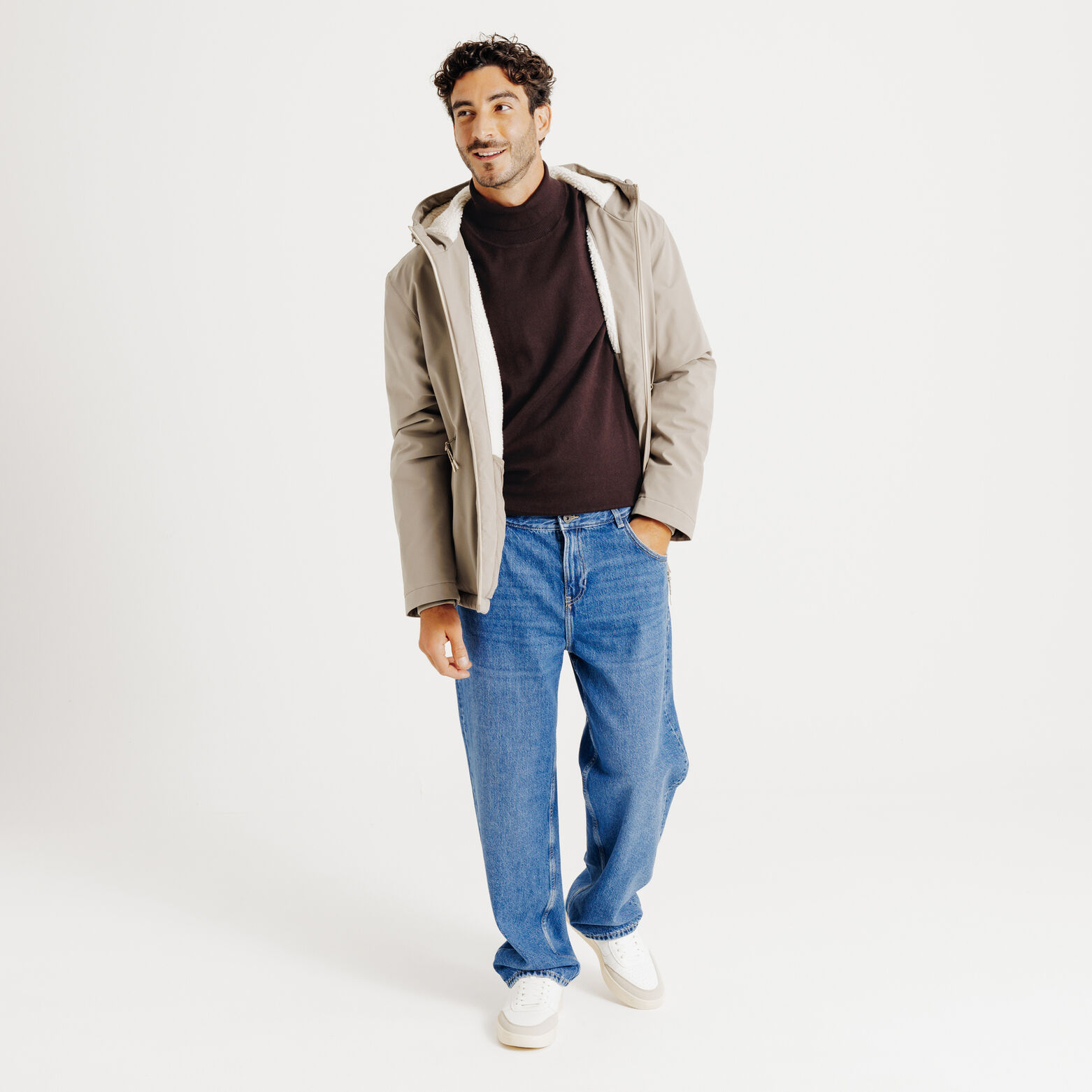 Pull col roul&eacute;