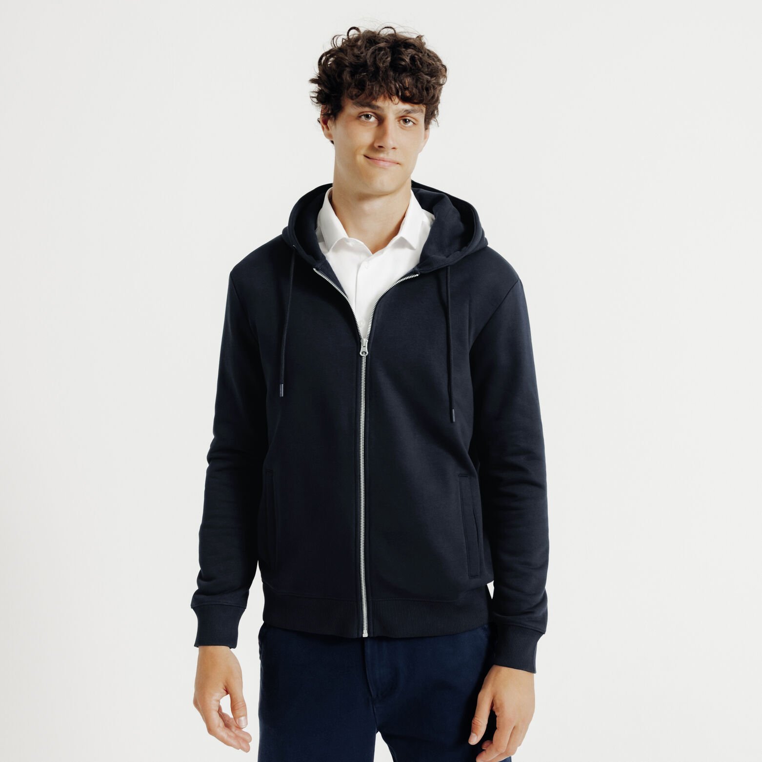 Sweat &agrave; capuche zipp&eacute;