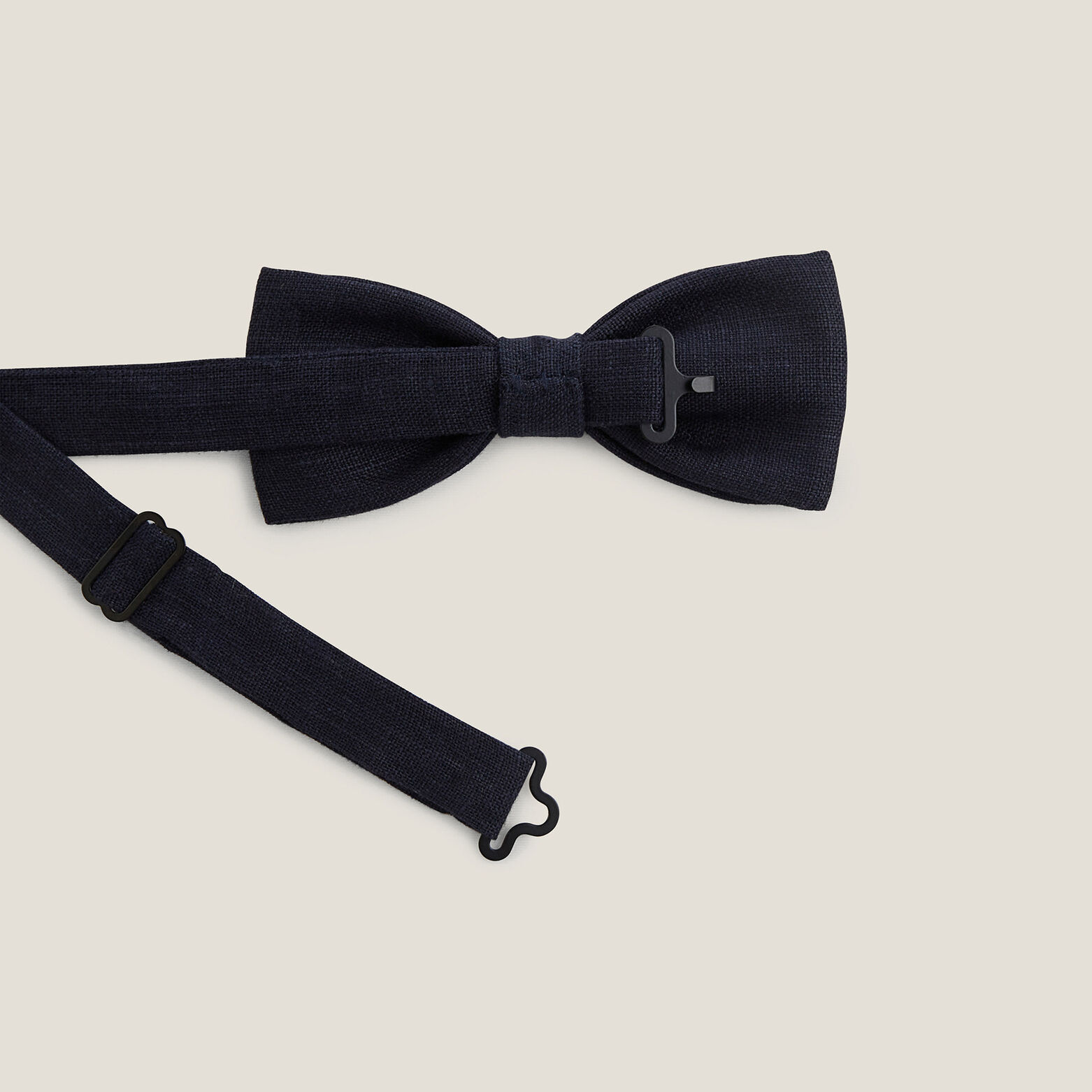 N&oelig;ud papillon en lin