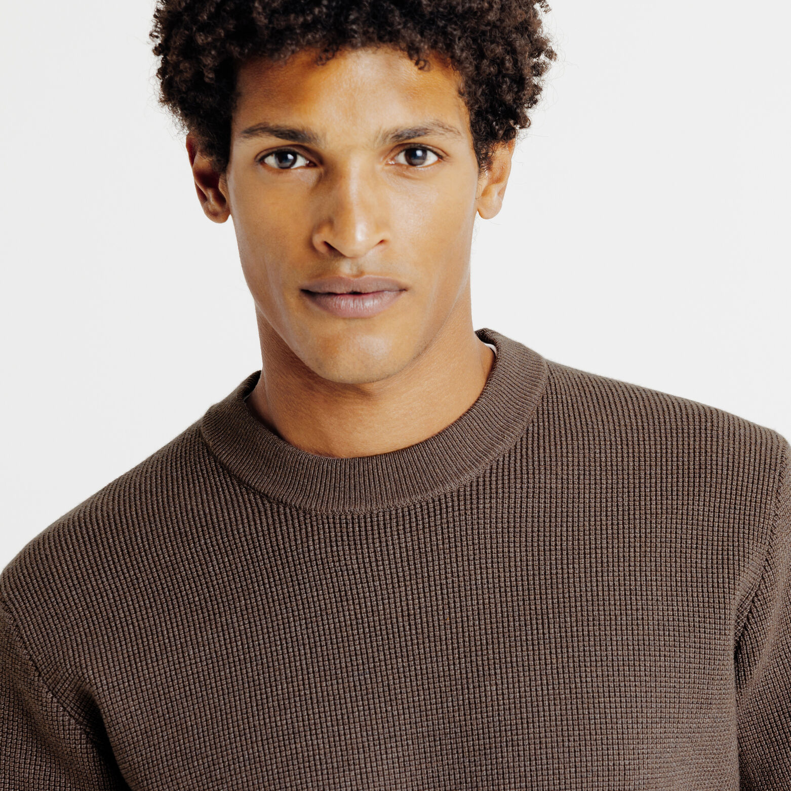 Pull col rond jeux de points fantaisie