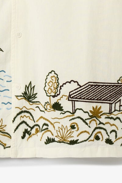 Chemisette brod&eacute;e regular