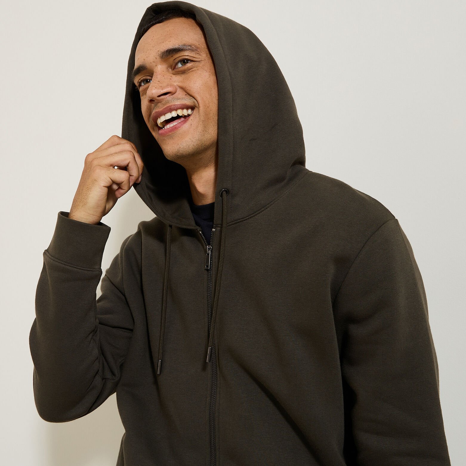 Sweat &agrave; capuche zipp&eacute; uni