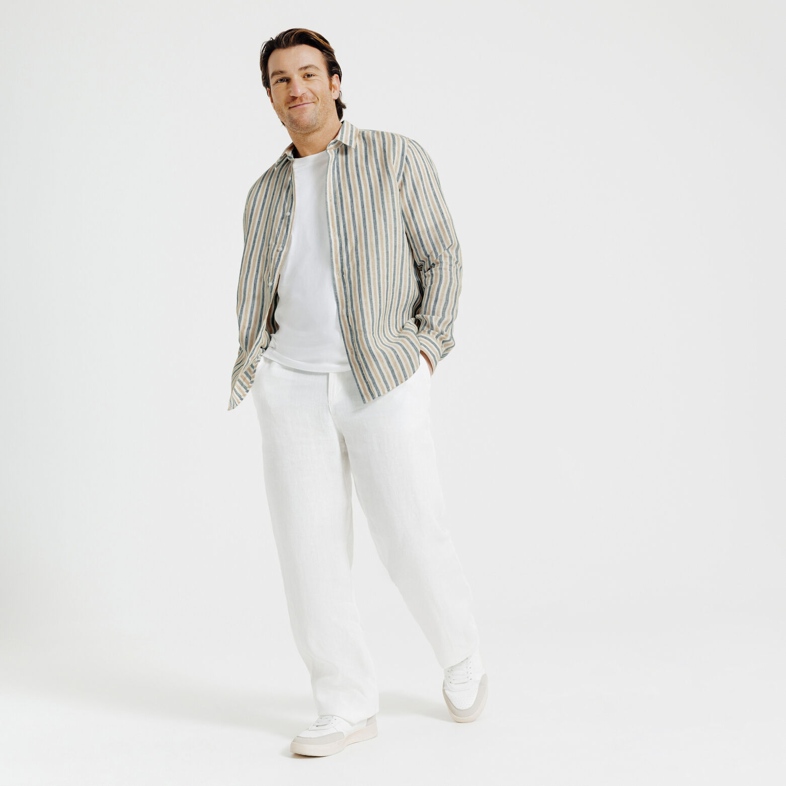 Chemise en lin ray&eacute;e