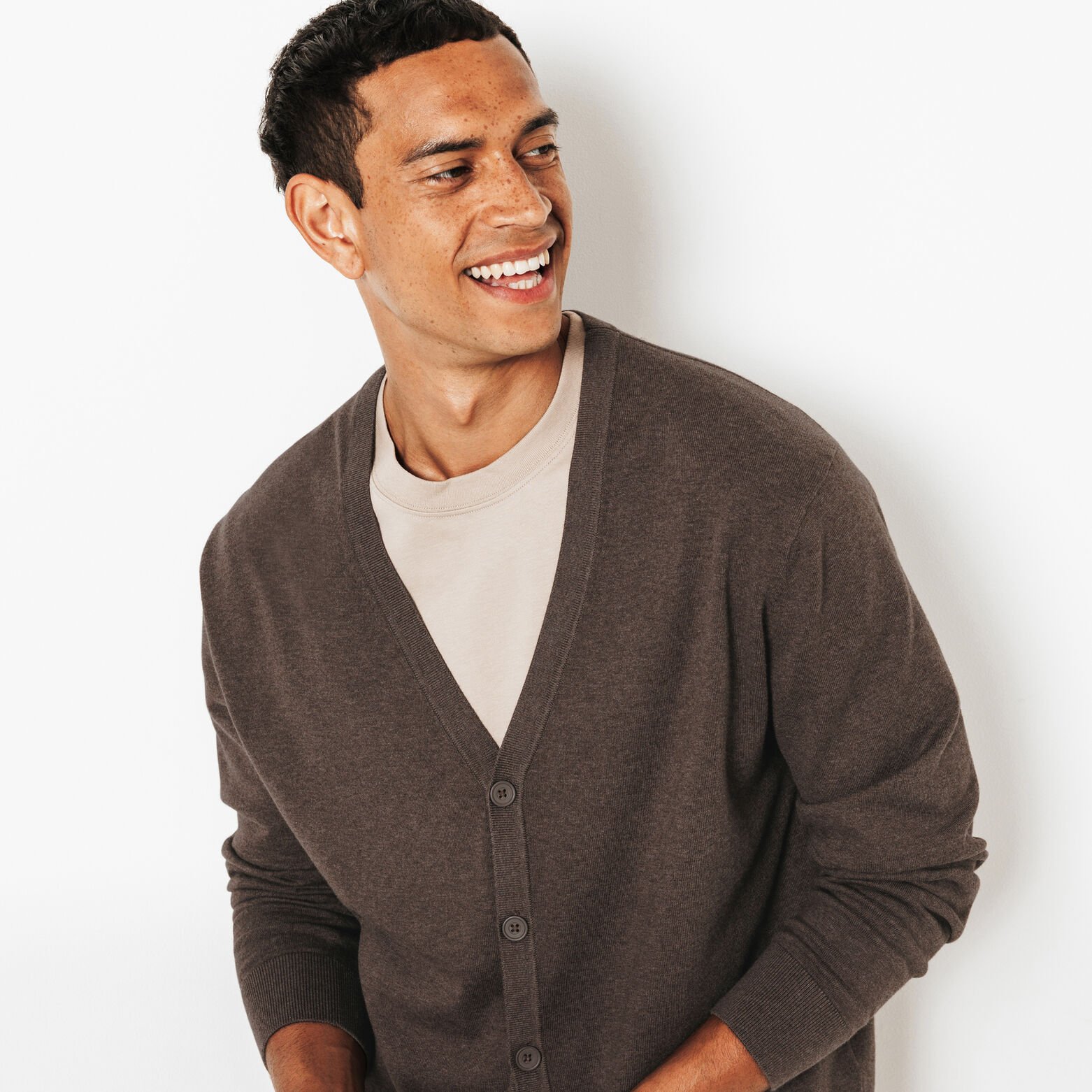 Cardigan boutonn&eacute;