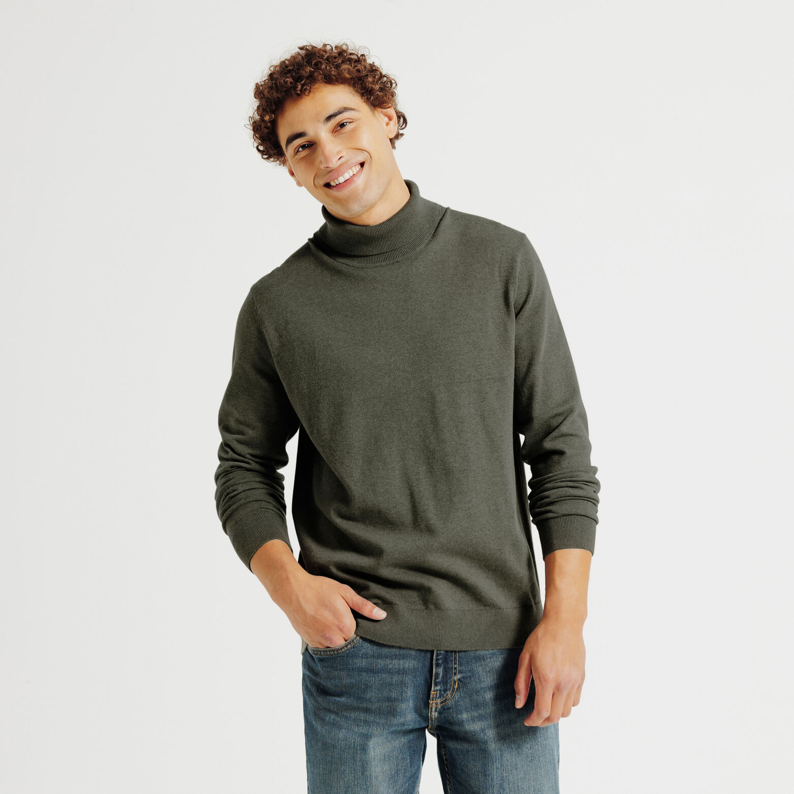 Pull col roul&eacute;