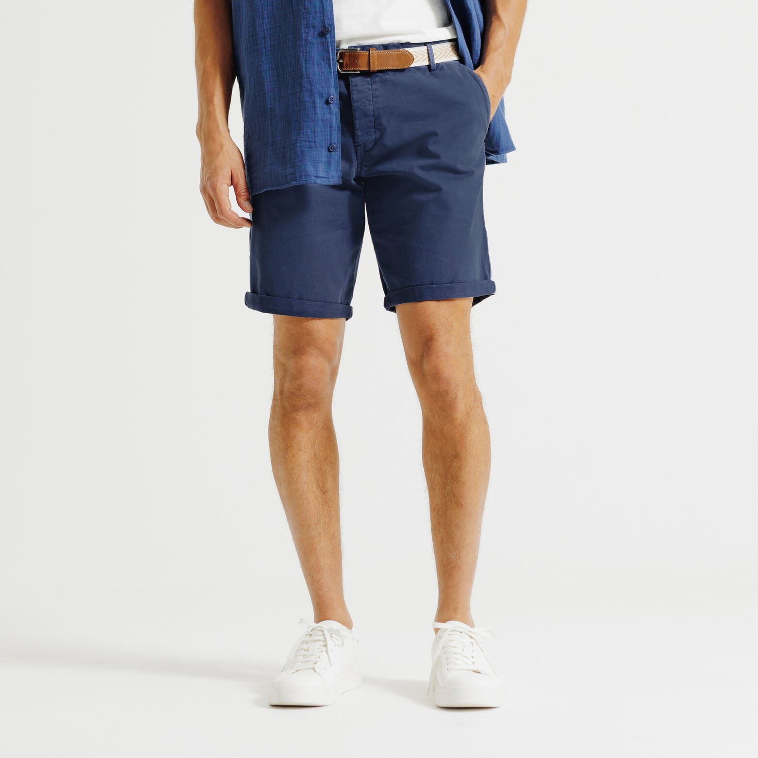 Effen chino short met riem