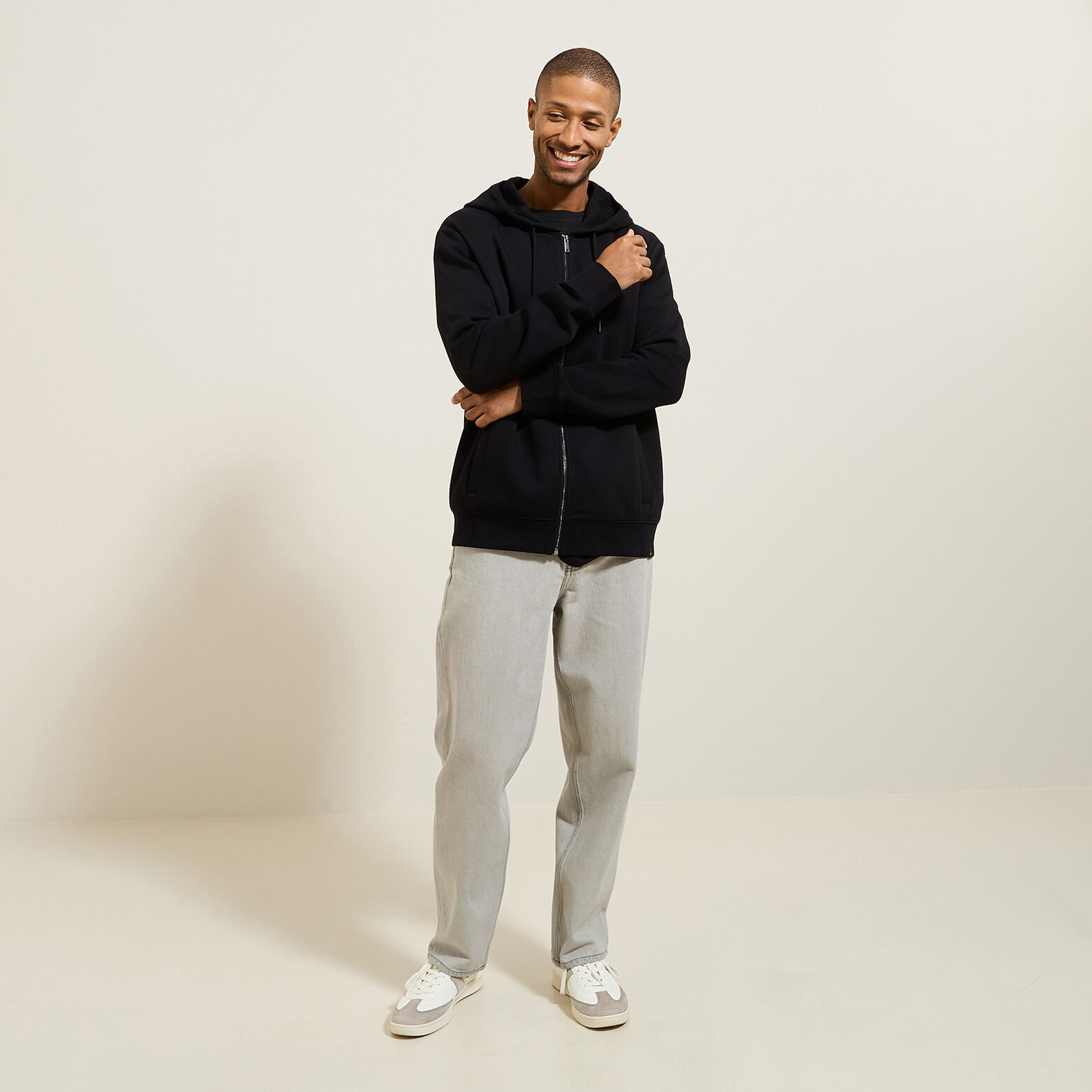 Sweat &agrave; capuche zipp&eacute; uni