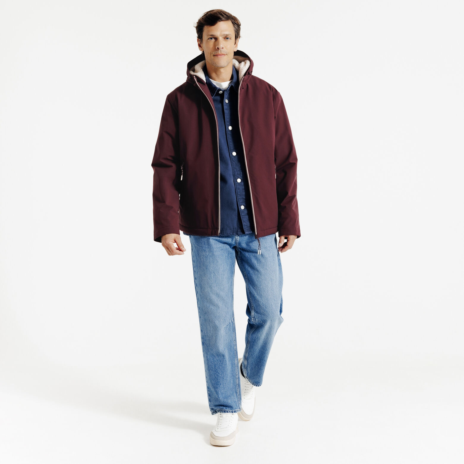 Blouson &agrave; capuche doubl&eacute; en sherpa