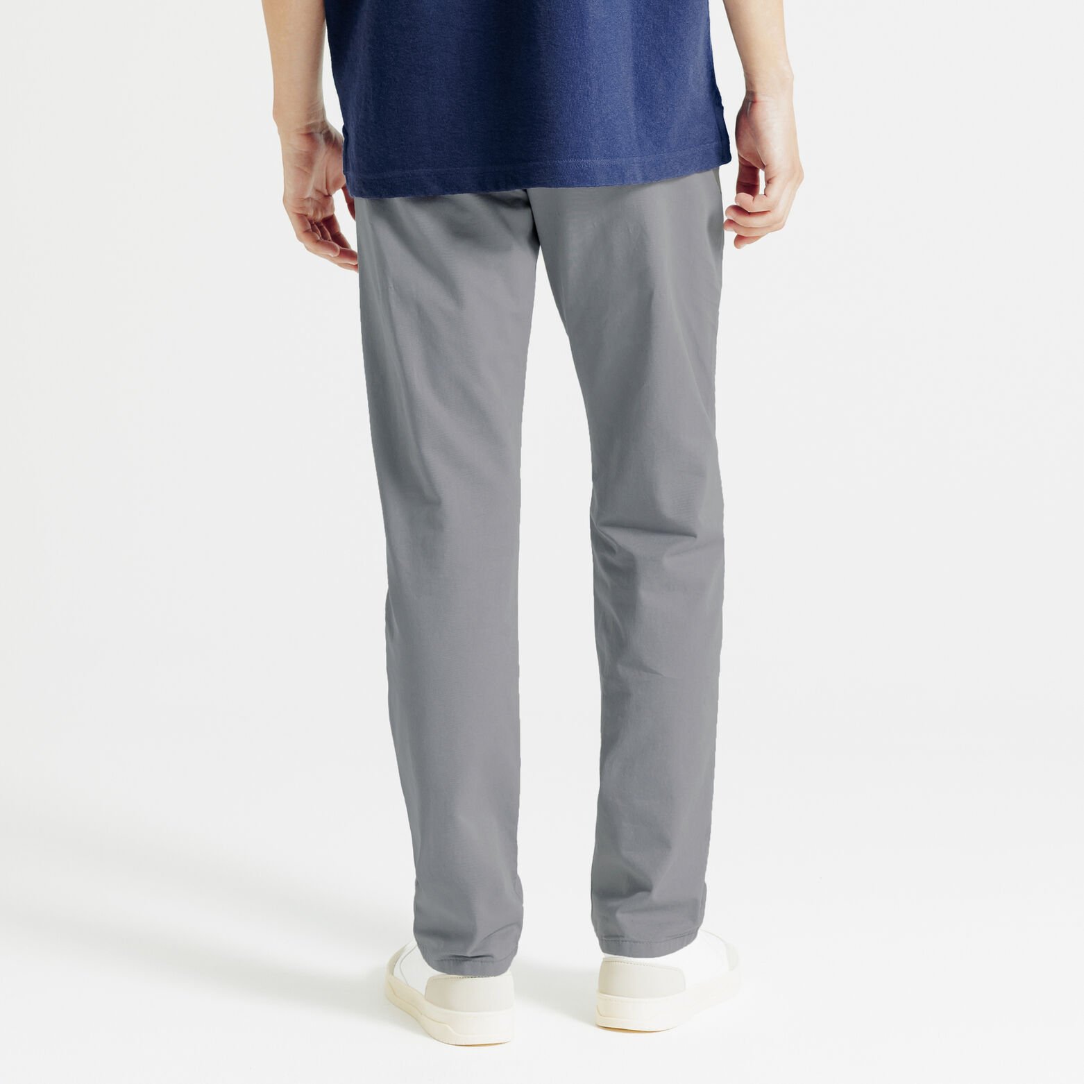 Pantalon chino l&eacute;ger straight