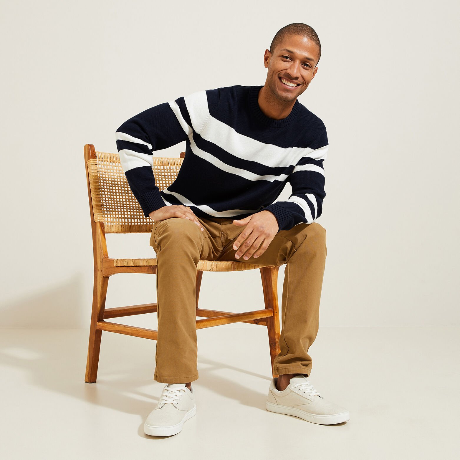 Pull col rond ray&eacute;